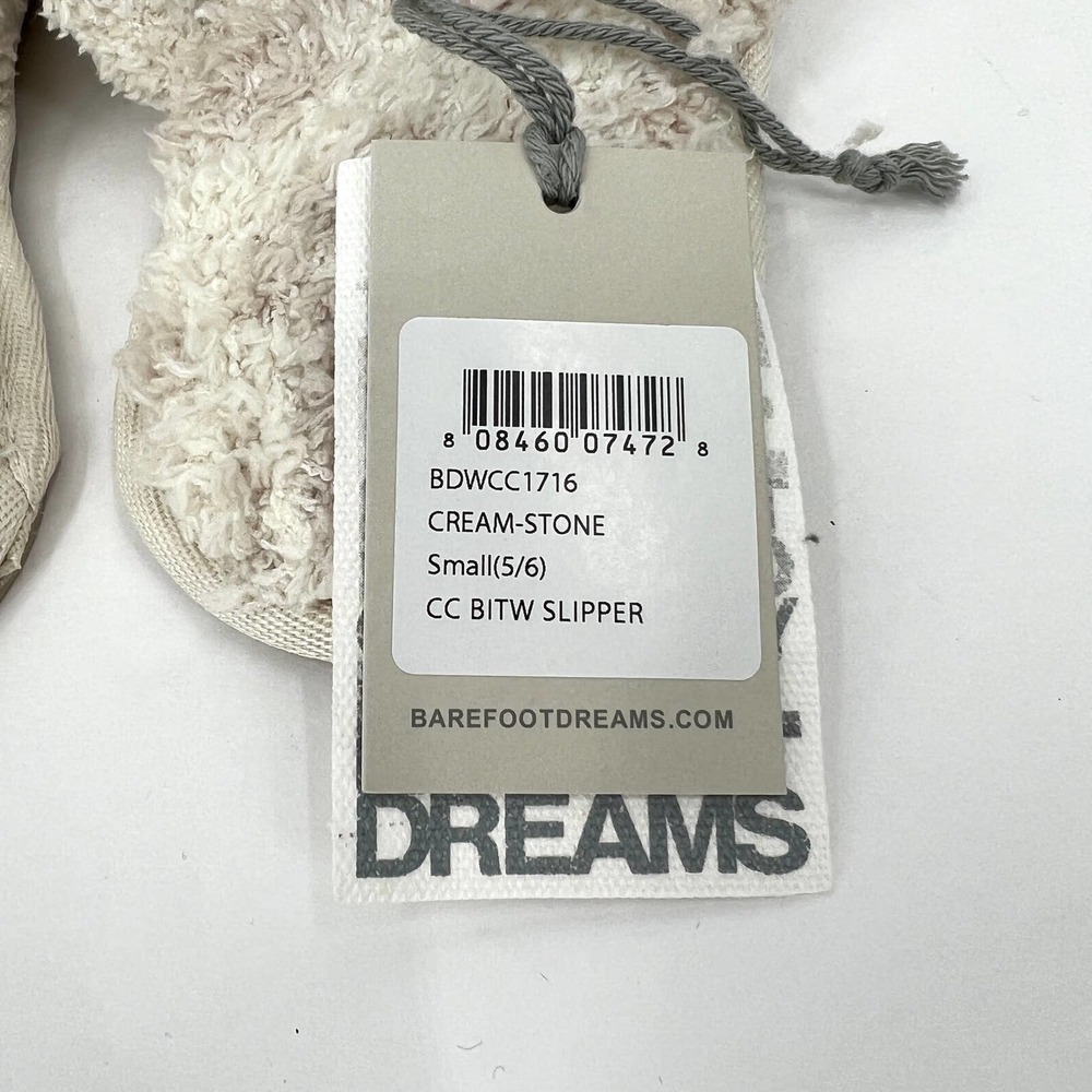 BAREFOOT DREAMS CozyChic Barefoot In the Wild Slipper Cream Stone Small NWT - Picture 5 of 10